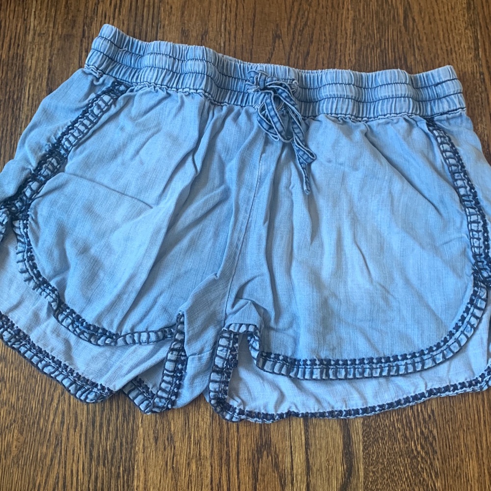 Flowy blue shorts